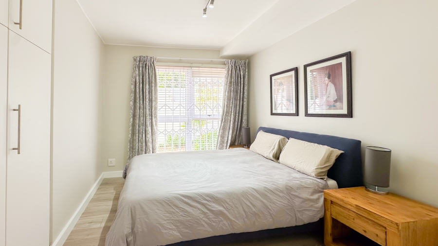 To Let 1 Bedroom Property for Rent in Sea Point Western Cape